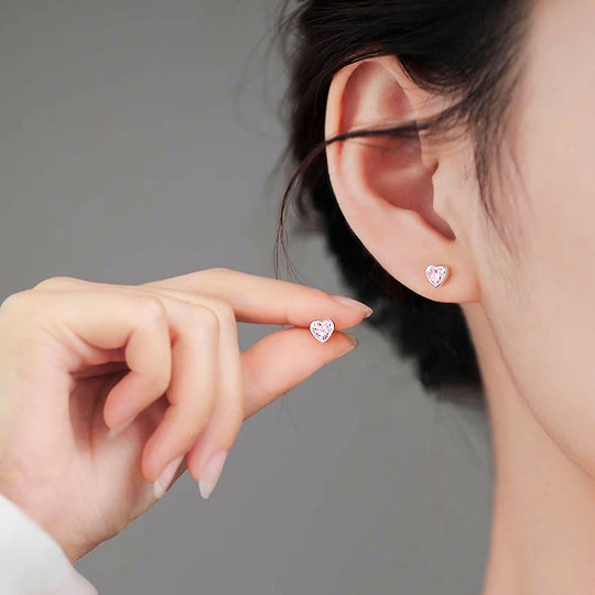 Luxe3401 - Hearts Ear Studs💖