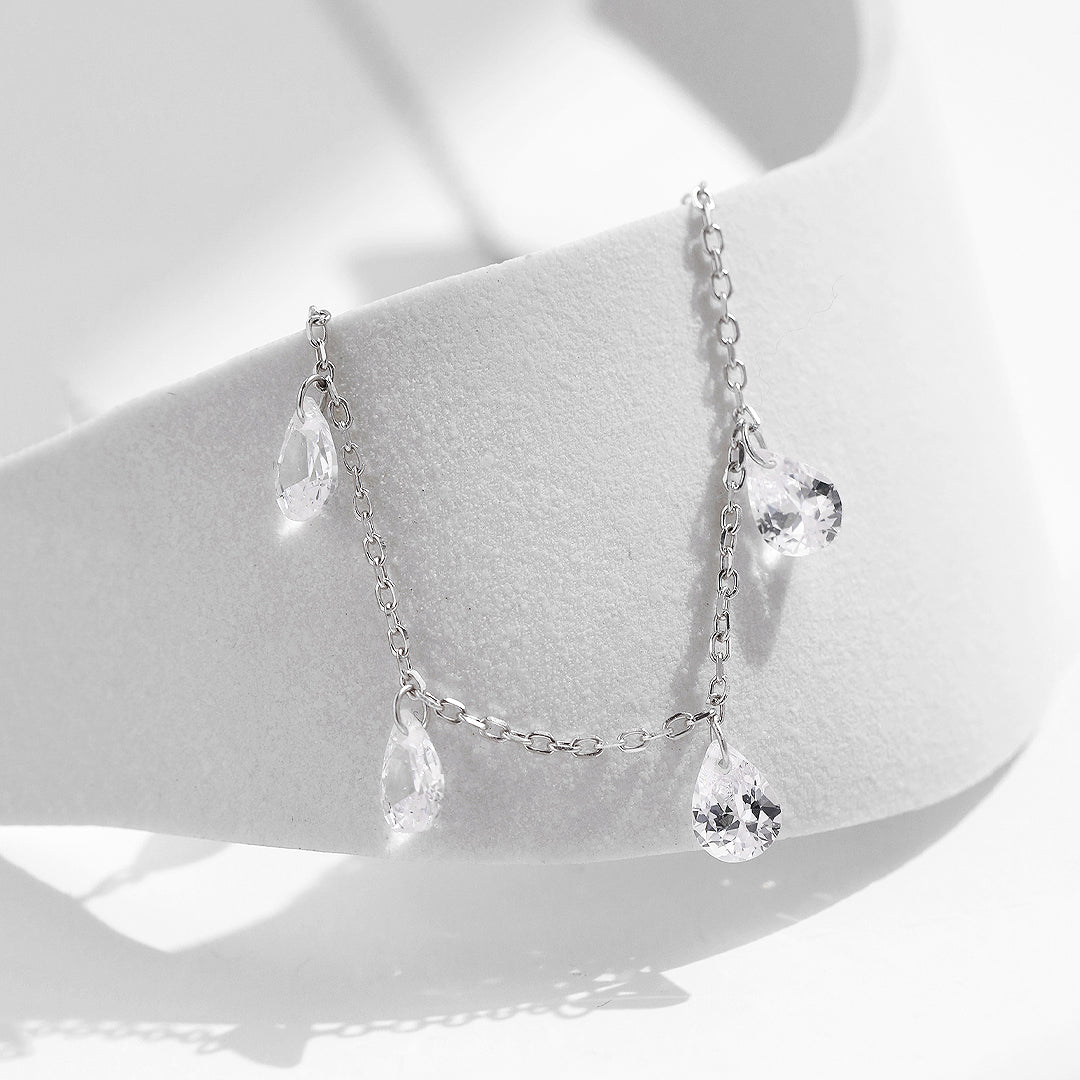 Prm2011: The Waterfall Droplet Necklace