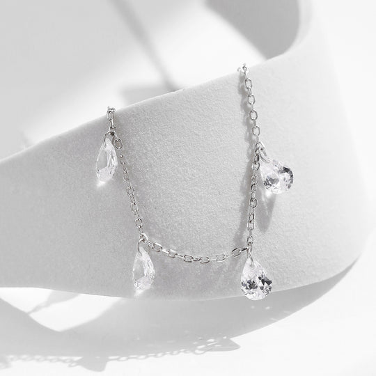 Prm2011: The Waterfall Droplet Necklace