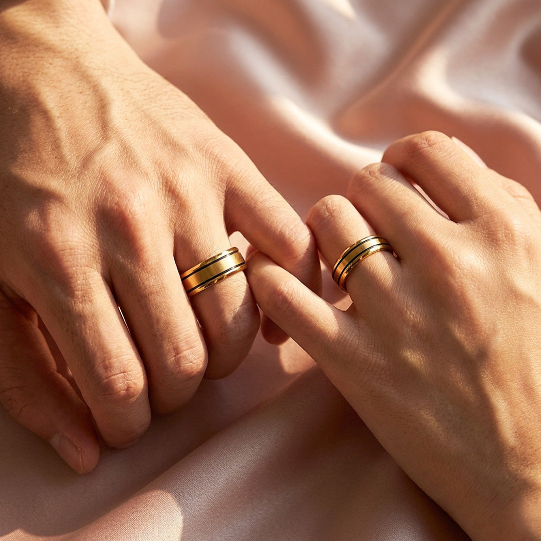 Hera | Brushed Center Dual Black Grooves Bevelled Flat Wedding Band