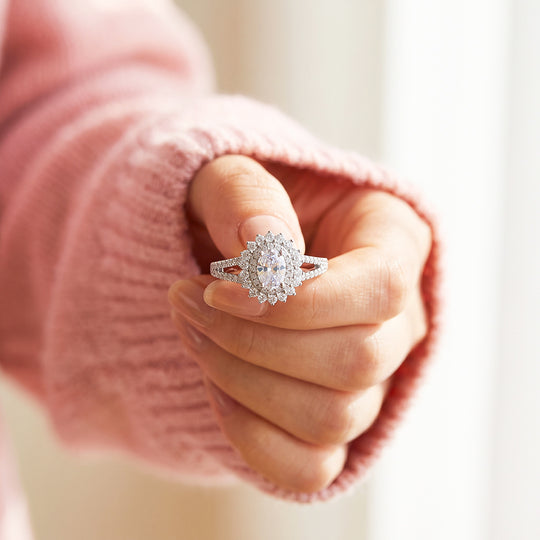 Oval Double Halo Ring | Women&