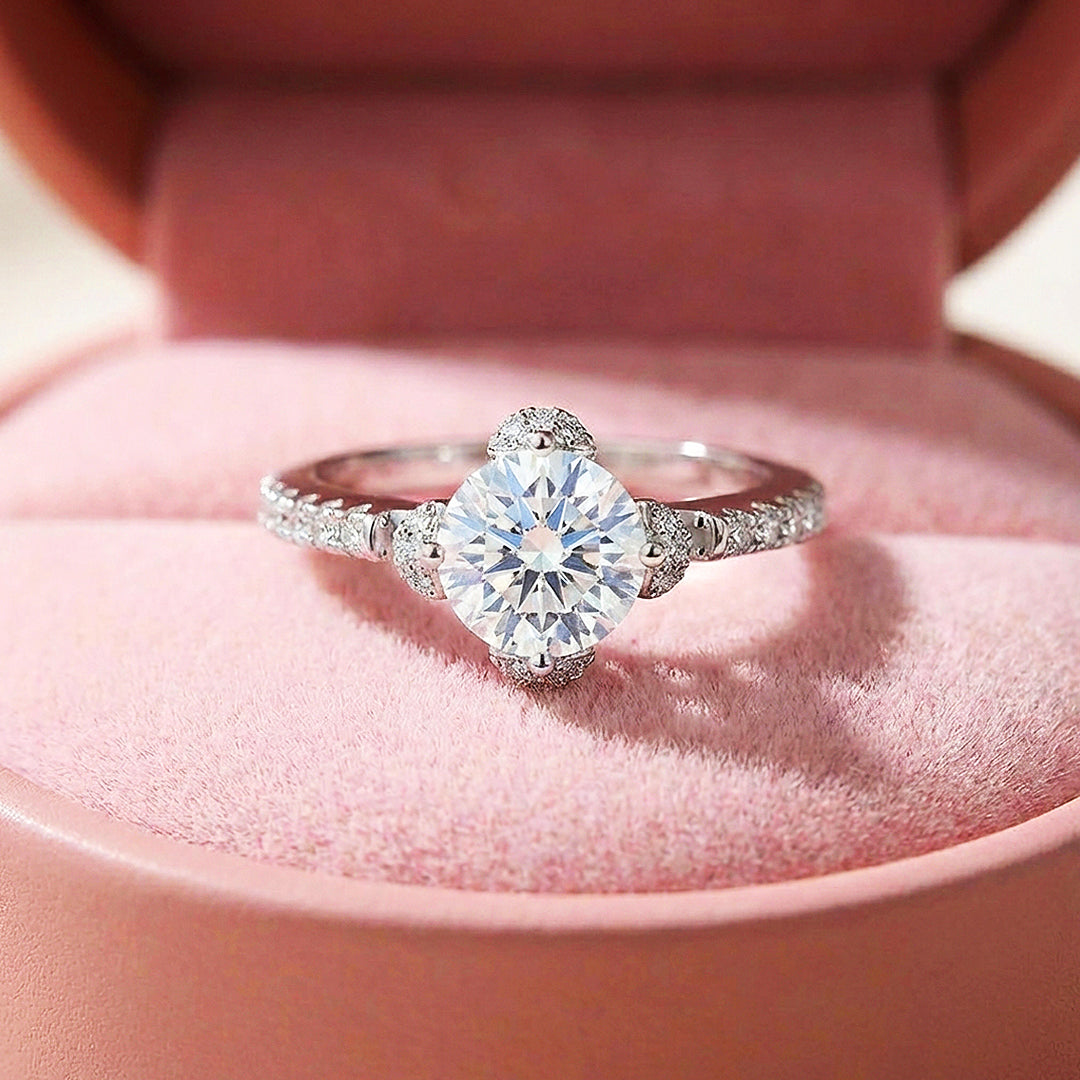 Round Solitaire Engagement Ring | Luxe2032 - Ring | Singapore Jewellery, Wedding Rings &amp; Gifts | Same Day Delivery | Tiara.com.sg