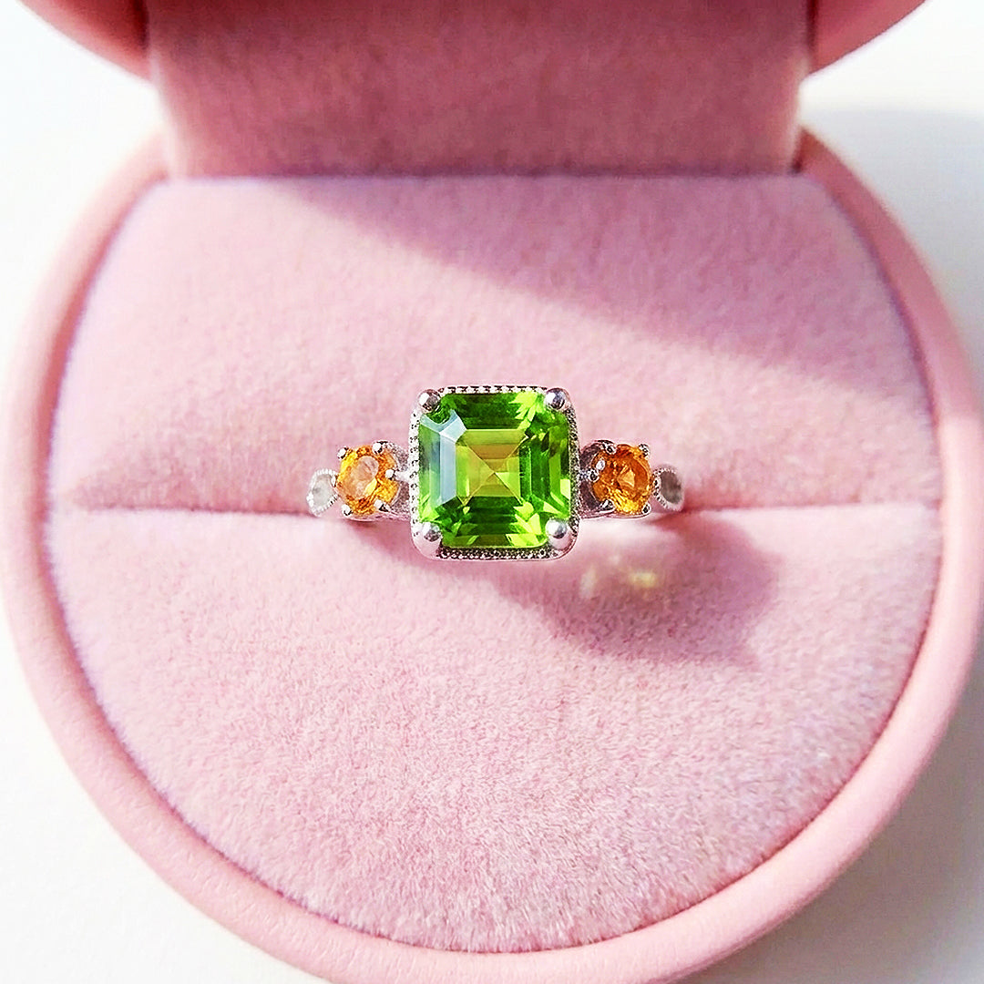 Square Cut Peridot Green Engagement Ring in White Gold | Luxe2043