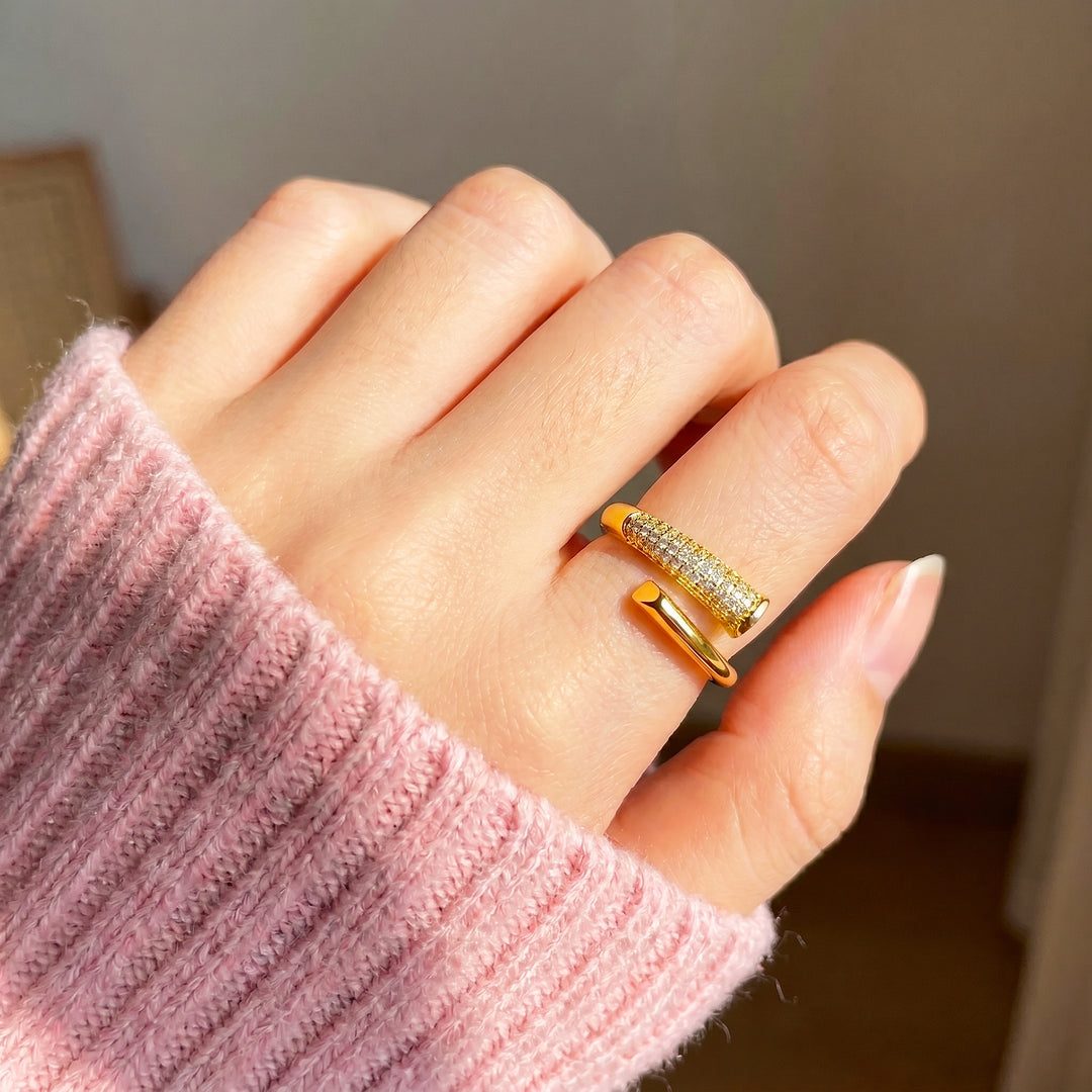Pavé Wrap Nail Ring | Gold | Luxe2067