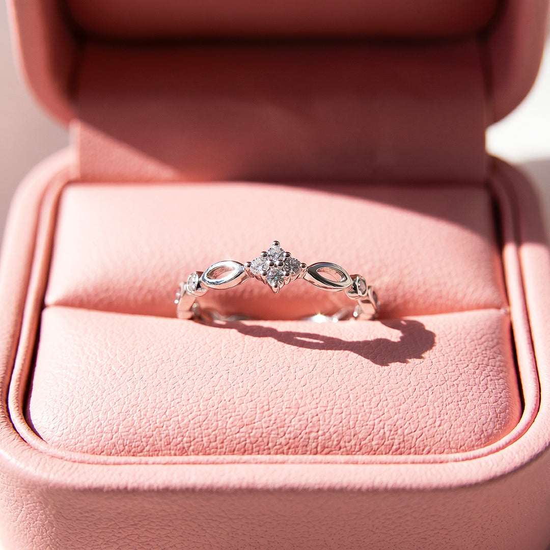 Floral Cluster &amp; Infinity Band Ring | Luxe2079