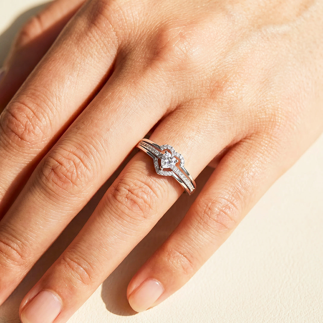 Heart Halo Solitaire Ring with Pavé Split Band | Luxe2097