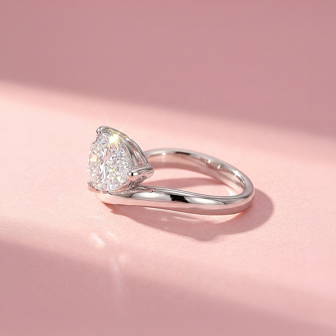 Pear Solitaire Curved Wave Band | Women&