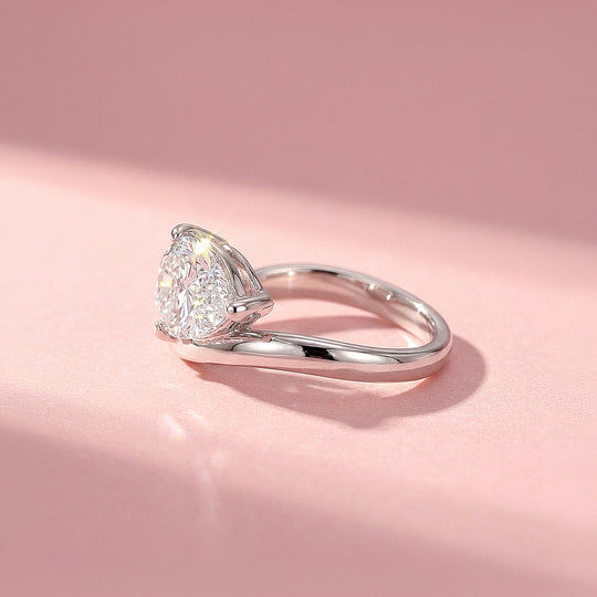 Pear Solitaire Curved Wave Band | Women&