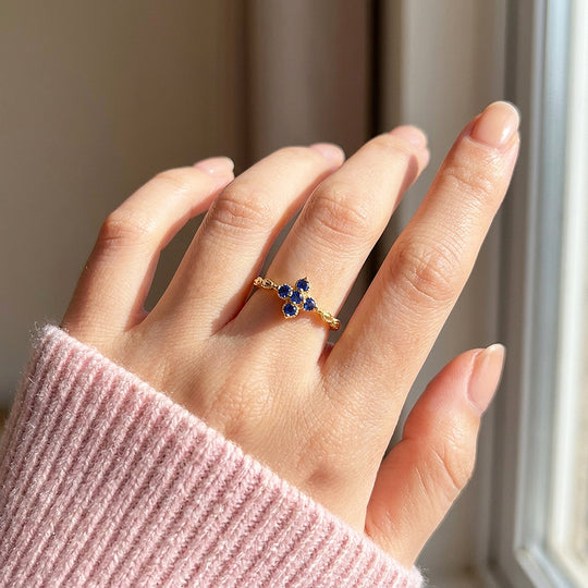 Sapphire-Blue Floral Cluster Marquise Band | Women&