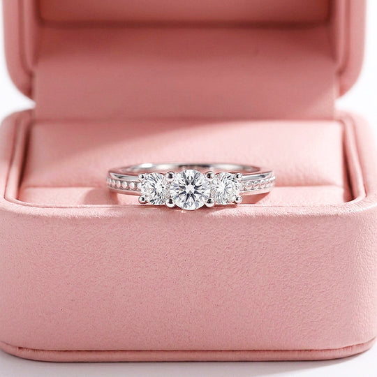 Three-Stone Round Pavé Accent Band | Women&