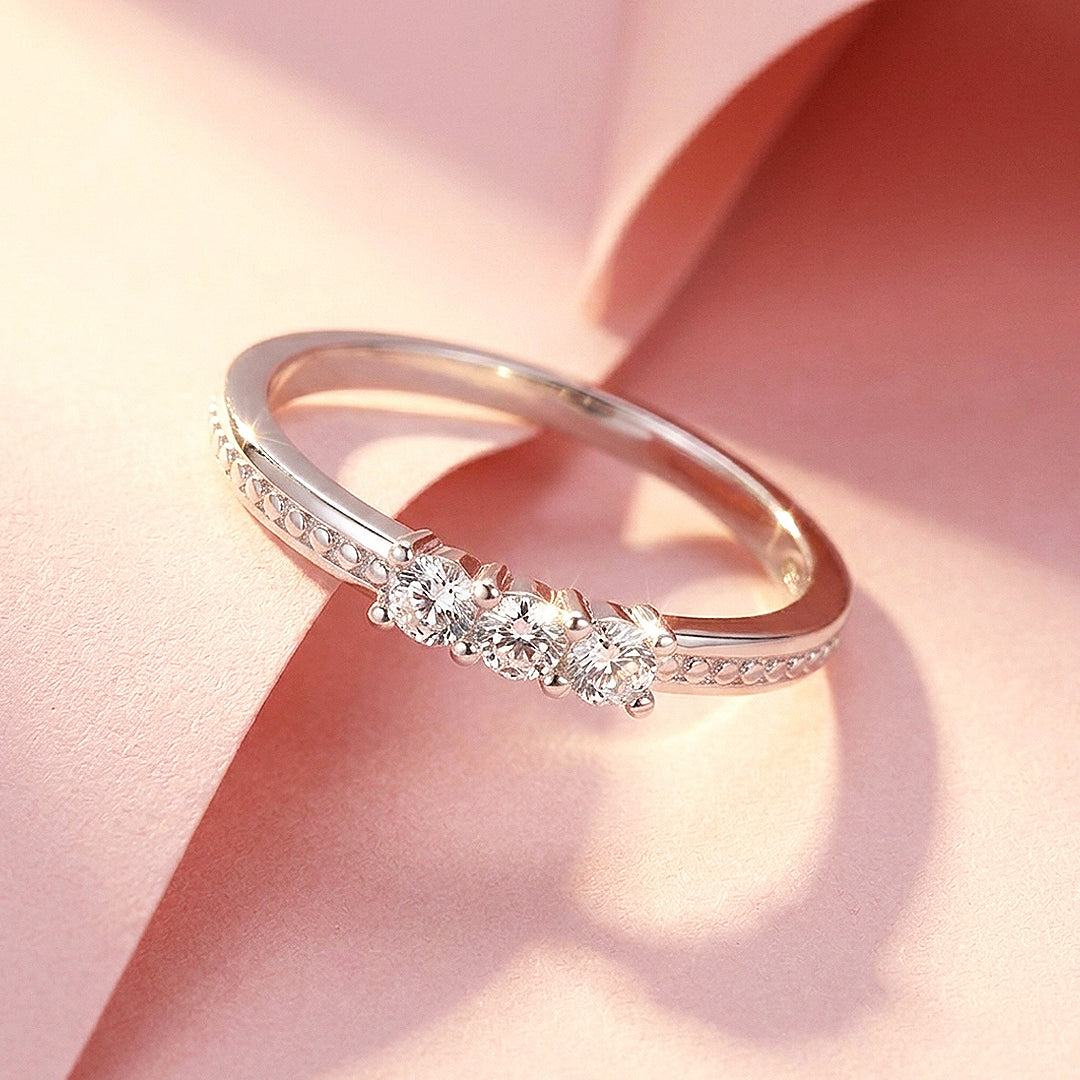 Three-Stone Round Pavé Accent Band | Women&
