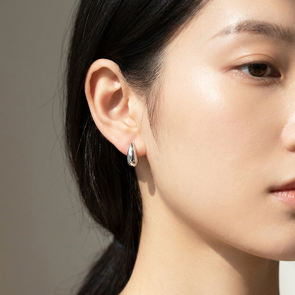 Sculptural Water Drop Stud Earrings | Gold & White Gold | Luxe3578