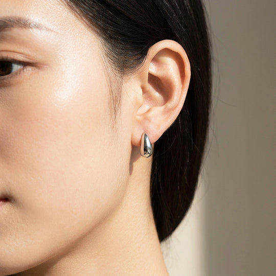 Sculptural Water Drop Stud Earrings | Gold &amp; White Gold | Luxe3578