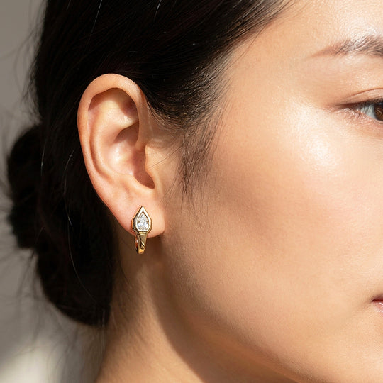 Pear Cut Tapered Huggie Hoop Earrings | Luxe3761