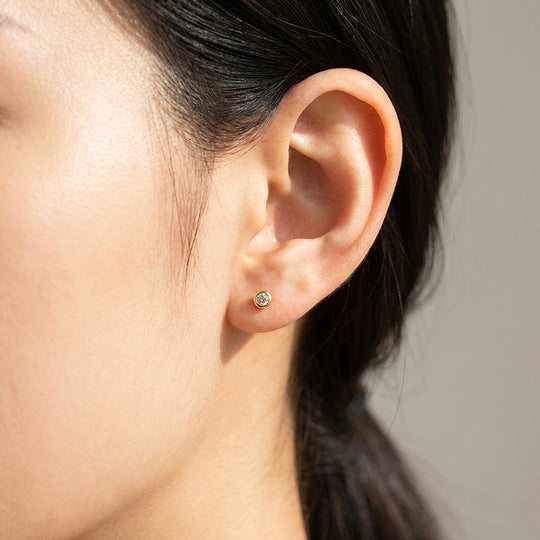 Asymmetric Bezel Stud Earrings | Luxe3775