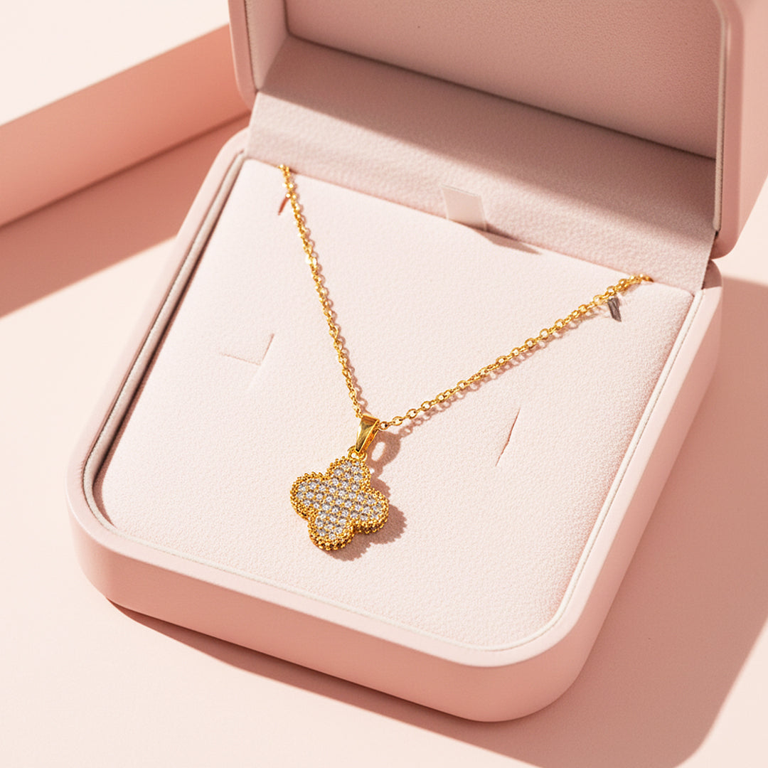 Pavé Pendant Necklace | Gold | Luxe4441 - Luxe Necklace | Singapore Jewellery, Wedding Rings & Gifts | Same Day Delivery | Tiara.com.sg