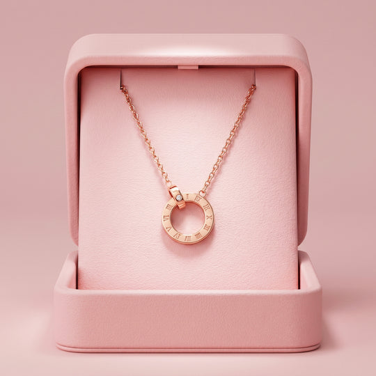 Roman Circle Pendant Necklace | White Gold | Luxe4460