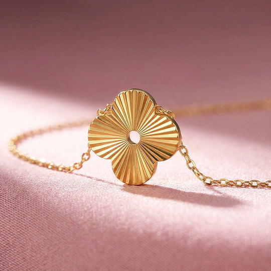 Guilloché Clover Pendant Necklace &amp; Bracelet | Luxe4512