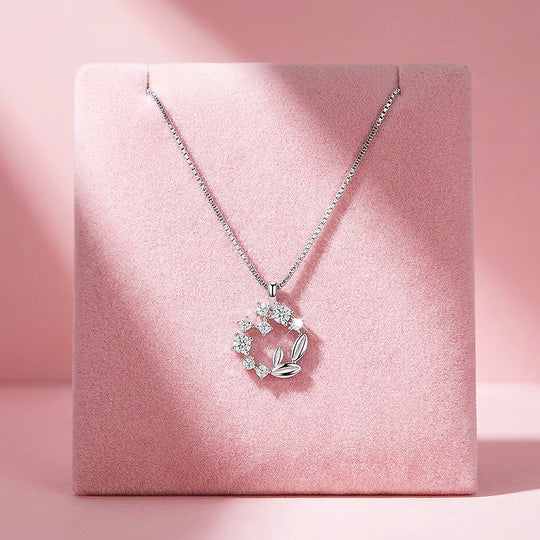 Star &amp; Circle Cluster Pendant Necklace | Luxe4516