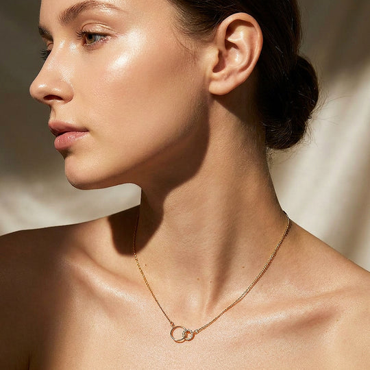 Interlocking Double Circle Pendant Necklace | Luxe4523