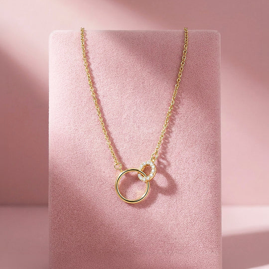 Interlocking Double Circle Pendant Necklace | Luxe4523
