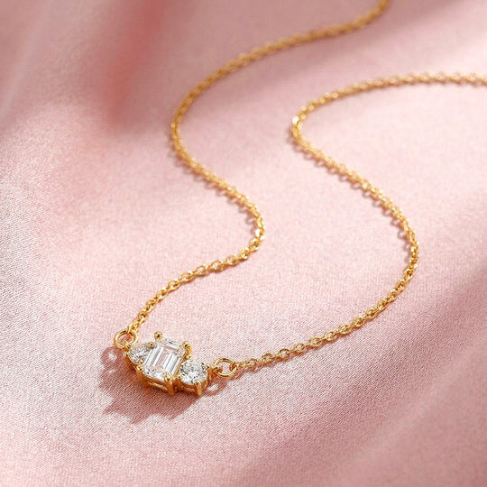 Emerald-Cut Trio Pendant Necklace | Luxe4524