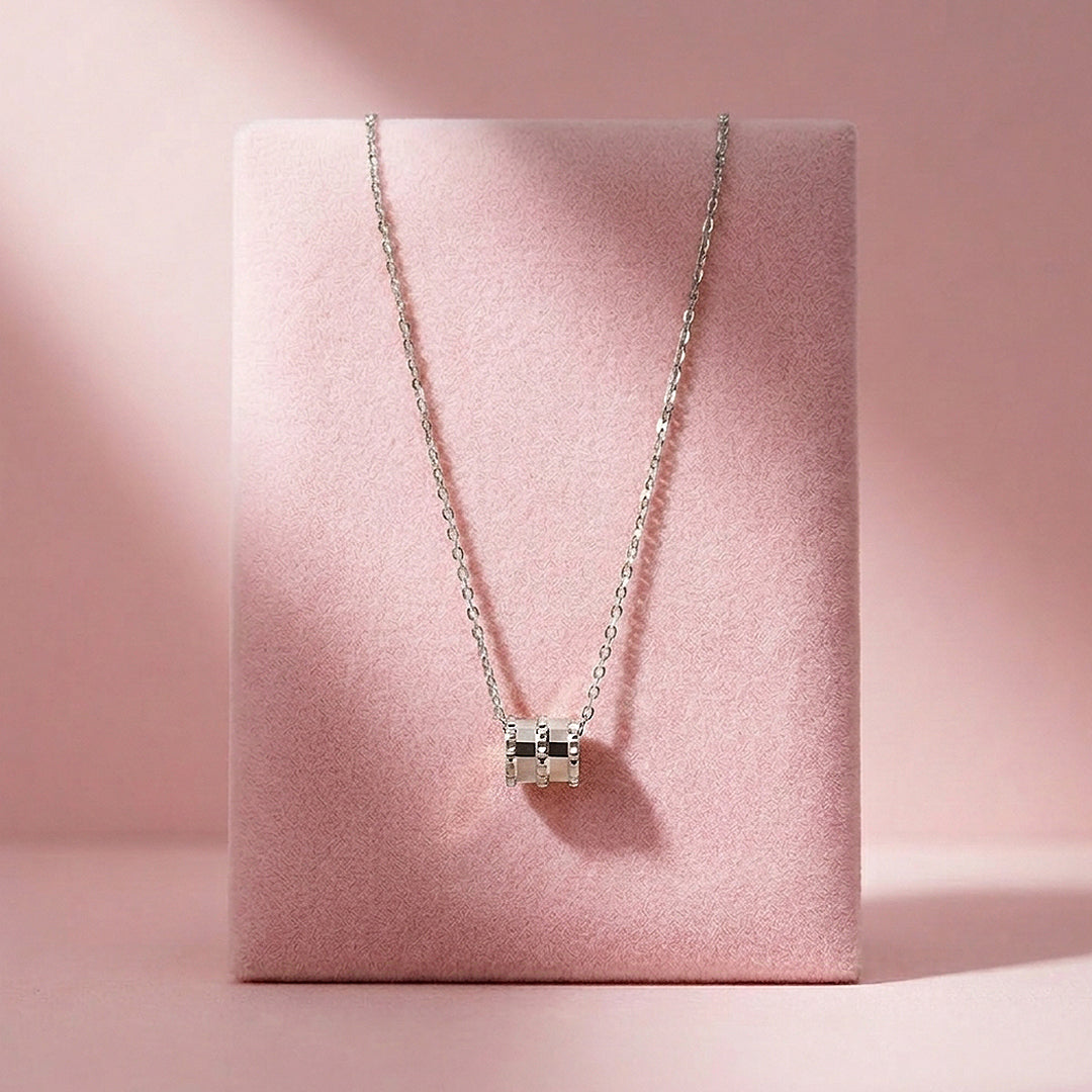 Ribbed Barrel Pendant Necklace | Luxe4525