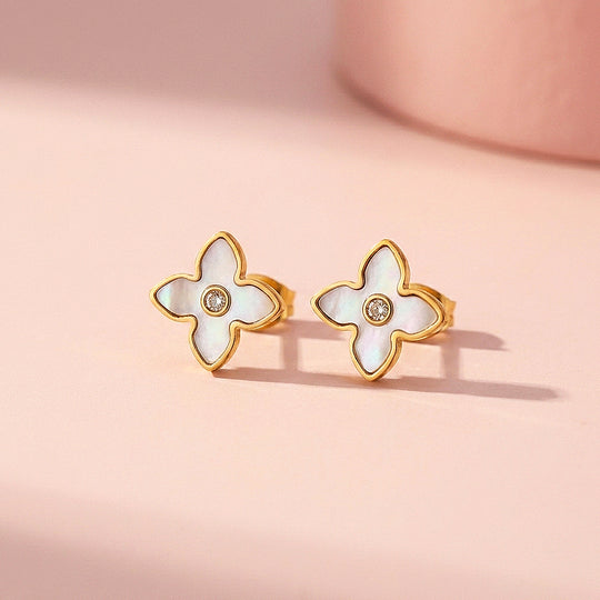 Clover Necklace &amp; Earrings Set | Luxe4532