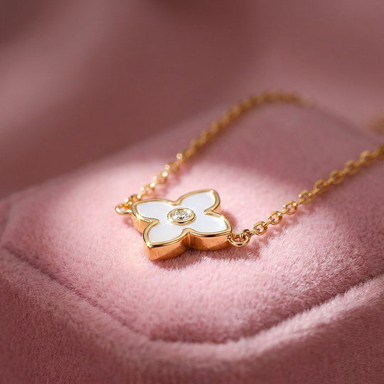 Clover Necklace &amp; Earrings Set | Luxe4532