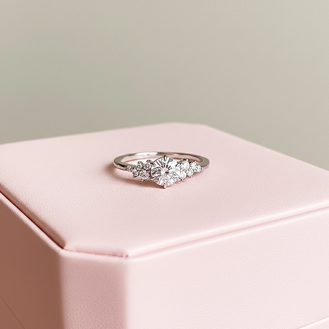 Luxe5129 - Rings | Singapore Jewellery, Wedding Rings &amp; Gifts | Same Day Delivery | Tiara.com.sg