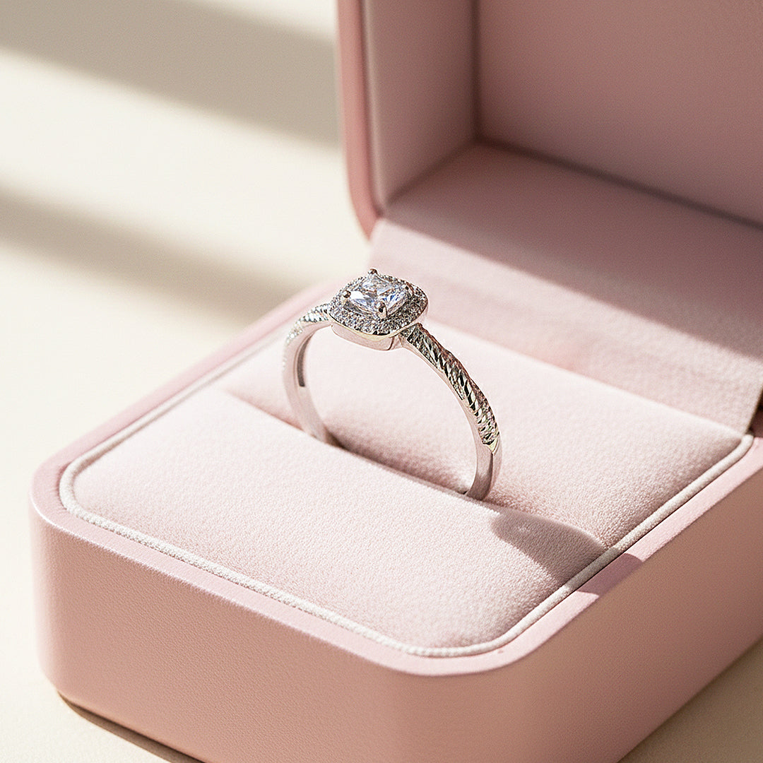 Luxe5135 - Rings | Singapore Jewellery, Wedding Rings &amp; Gifts | Same Day Delivery | Tiara.com.sg