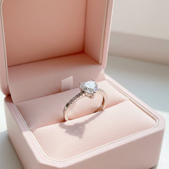 Luxe5147 - Rings | Singapore Jewellery, Wedding Rings &amp; Gifts | Same Day Delivery | Tiara.com.sg