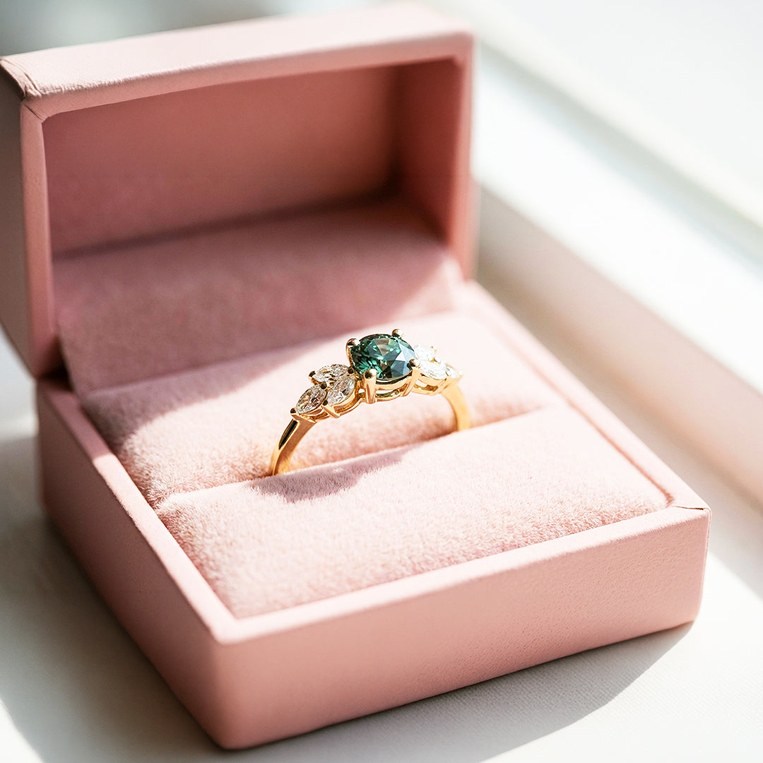 Tealy Green Ring | Round Brilliant Cut | Diamond Simulant | Gold Plating | Luxe5163 - Rings | Singapore Jewellery, Wedding Rings &amp; Gifts | Same Day Delivery | Tiara.com.sg
