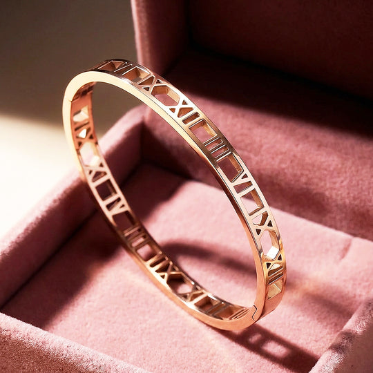 Roman Numeral Gold Bangle Bracelet | Luxe6262 - bangle | Singapore Jewellery, Wedding Rings &amp; Gifts | Same Day Delivery | Tiara.com.sg