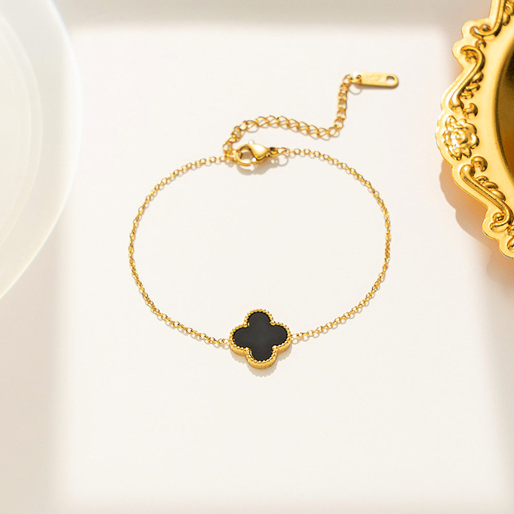 Four-Leaf Clover Charm Bracelet | Luxe6460 - bangle | Singapore Jewellery, Wedding Rings & Gifts | Same Day Delivery | Tiara.com.sg