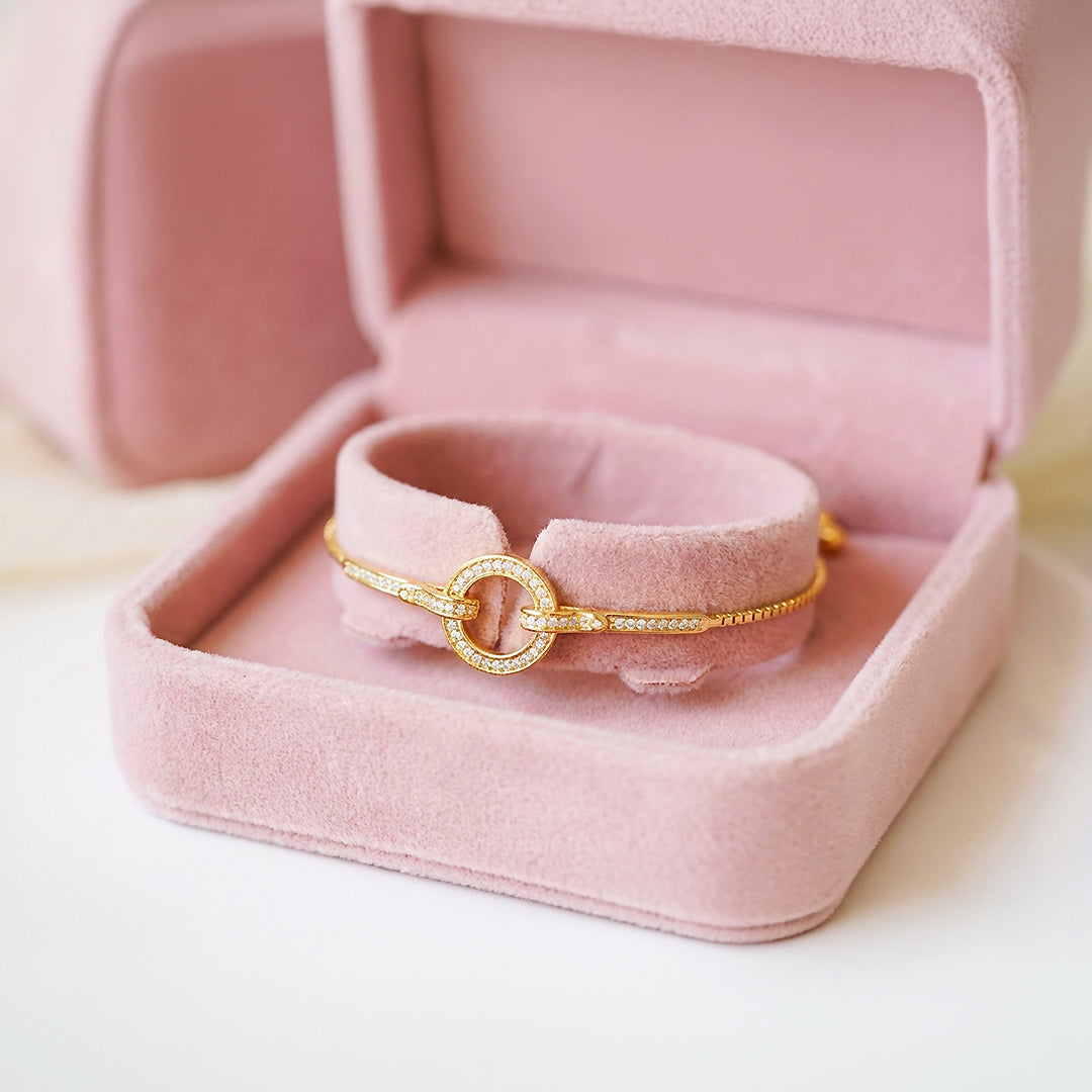 Geometric Halo &amp; Bar Bolo | 18K Gold &amp; White Gold | Luxe6527 - Bracelet | Singapore Jewellery, Wedding Rings &amp; Gifts | Same Day Delivery | Tiara.com.sg