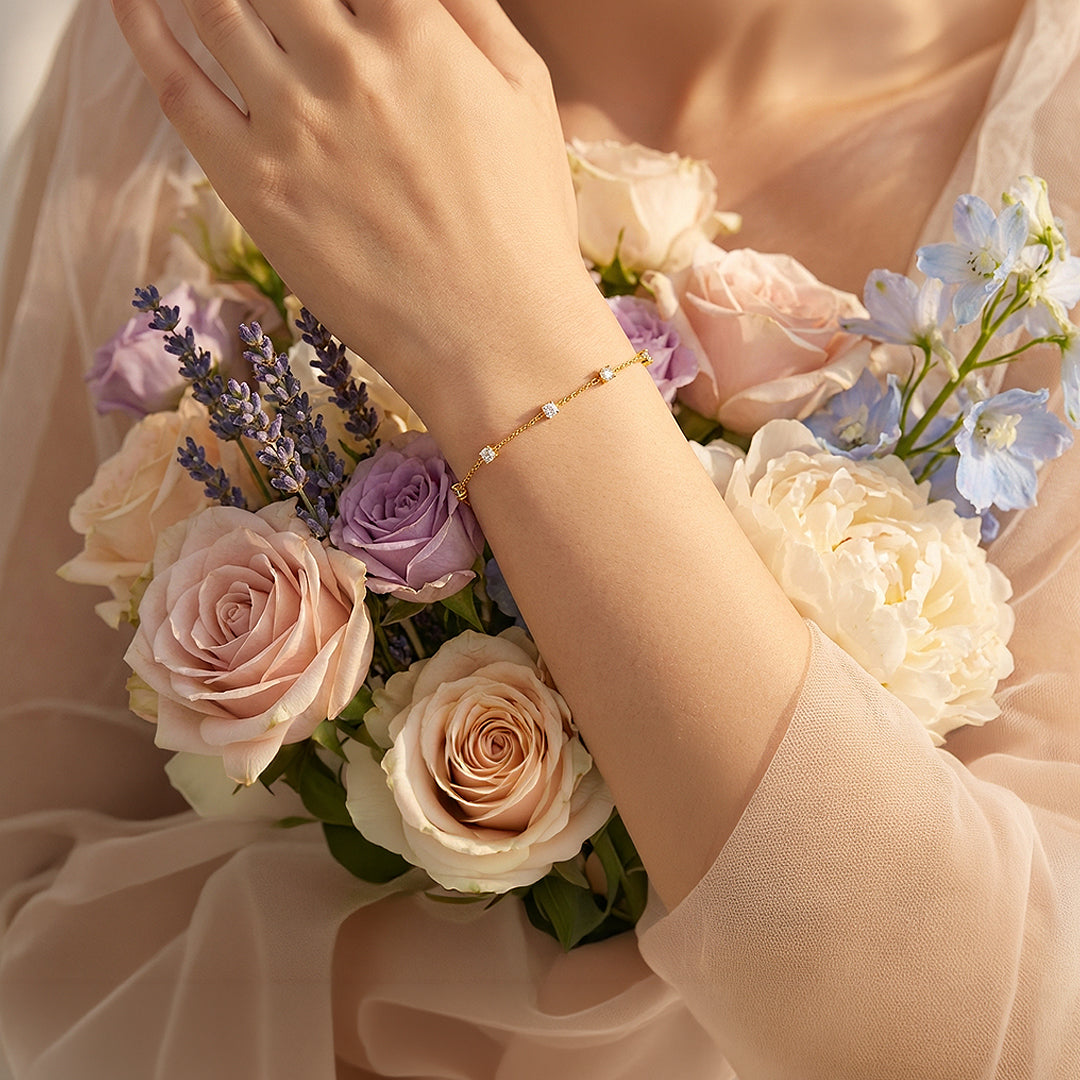 Minimalist Five-Stone Station Bracelet | Luxe6539 - bangle | Singapore Jewellery, Wedding Rings & Gifts | Same Day Delivery | Tiara.com.sg