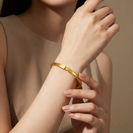 Ping An Xi Le Engraved Gold Bangle Bracelet | Luxe6543 - bangle | Singapore Jewellery, Wedding Rings &amp; Gifts | Same Day Delivery | Tiara.com.sg