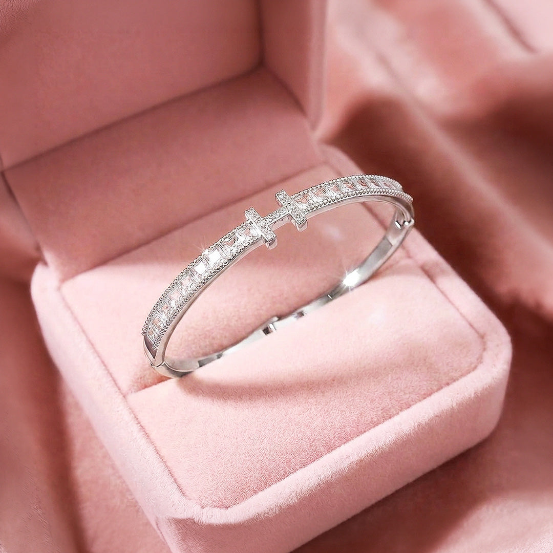 Baguette Channel H-Bar Bangle Bracelet | Luxe6551