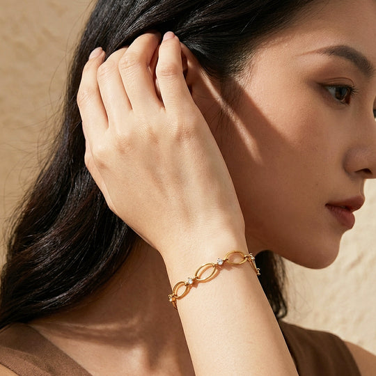 Sculptural Gold Oval Link Chain Bracelet | Luxe6568