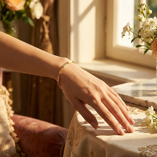 Ribbed Bar Station Chain Bracelet | Luxe6580