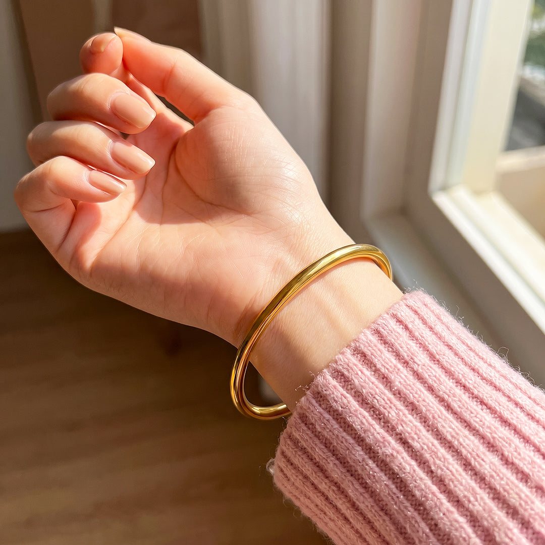 Smooth Open Cuff Bangle | Luxe6707
