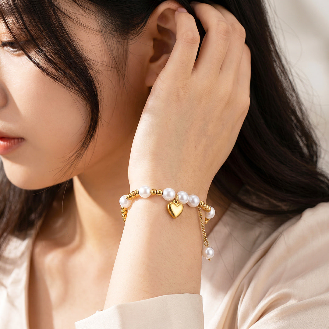 Pearls &amp; Gold Beads Heart Charm Bracelet | Luxe6718