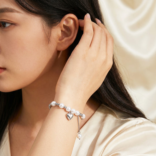Pearls &amp; Gold Beads Heart Charm Bracelet | Luxe6718