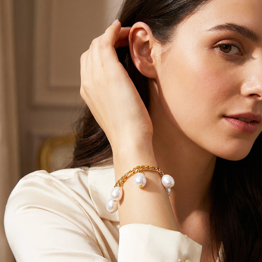 Pearl Drop Figaro Chain Bracelet | Luxe6722