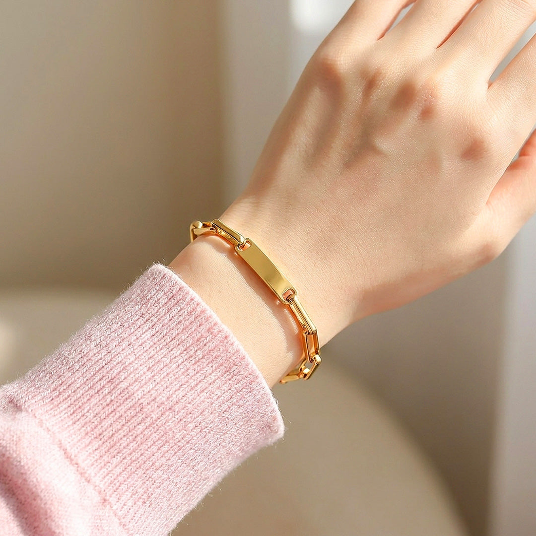 Paperclip Bar ID Bracelet | Women&