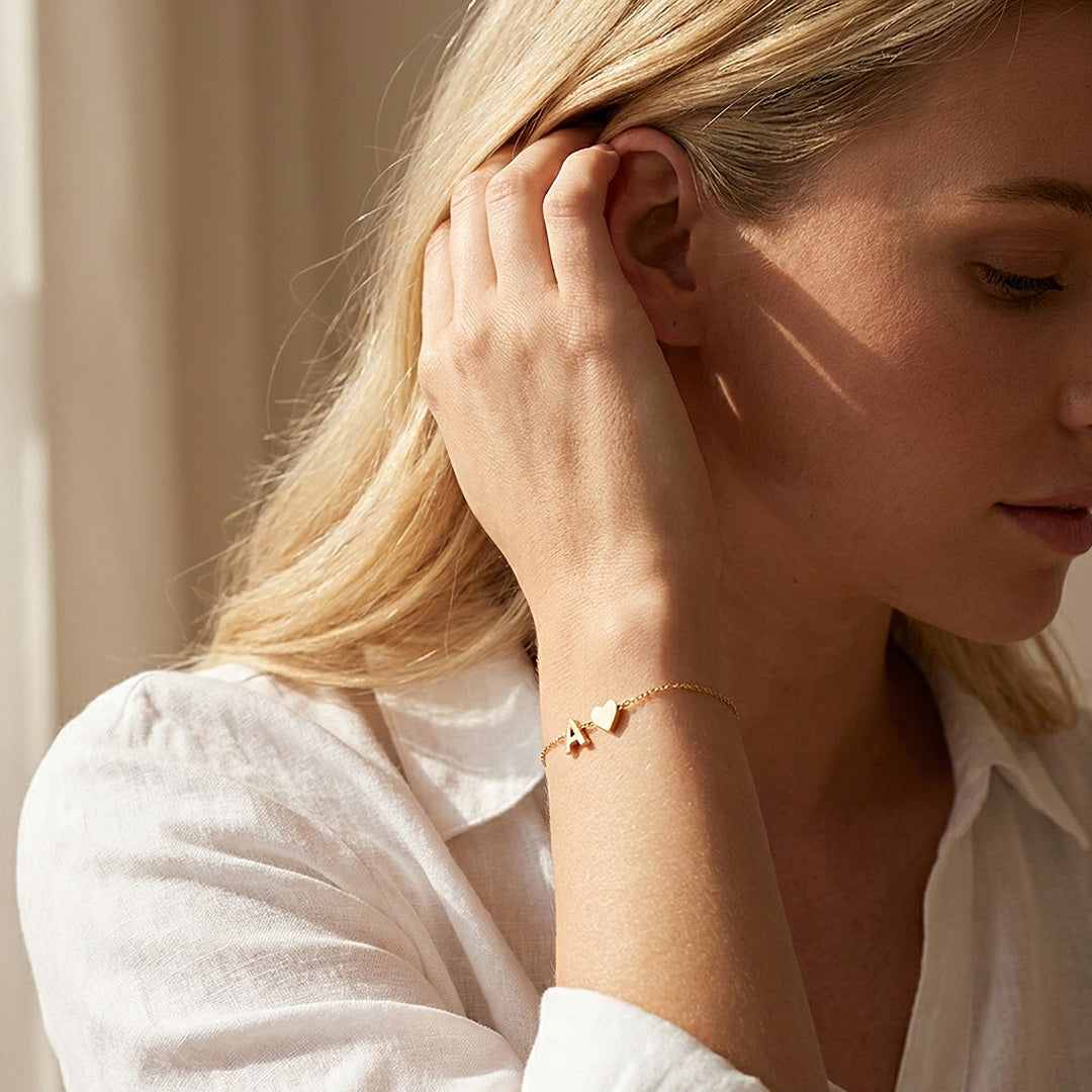 Initial Heart Charm Bracelet | Women&