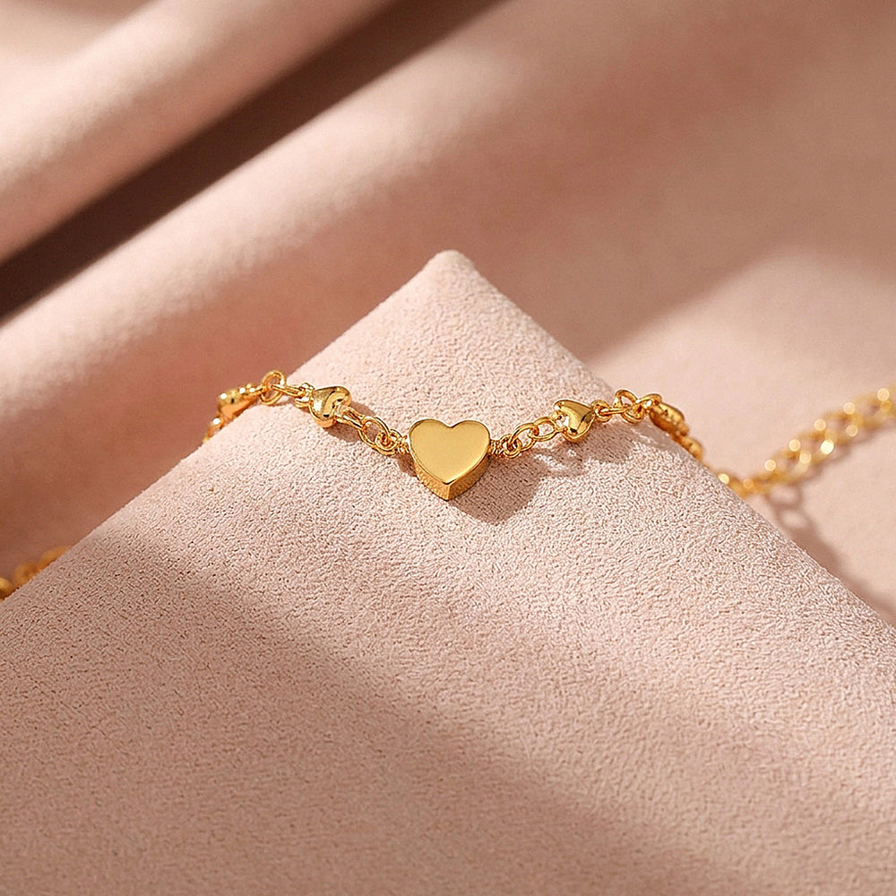 Graduated Heart Charm Chain Bracelet | Women's Bracelet | Luxe6763