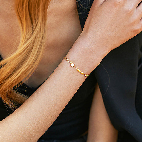 Graduated Heart Charm Chain Bracelet | Women&