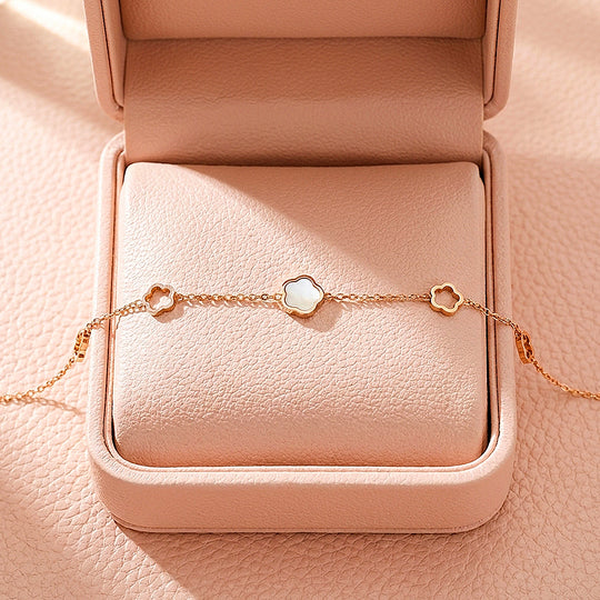 Mother of Pearl Clover Chain Bracelet | Women&